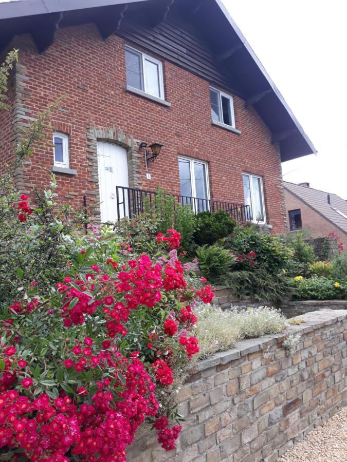 Bed Vue Sur Vallee De La Meuse Namur Bouge エクステリア 写真